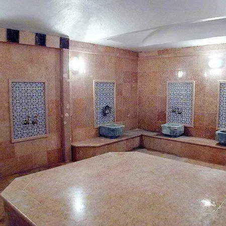 فندق كايهانبي 4*