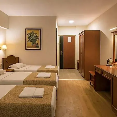 Kayhanbey Hotel 4*