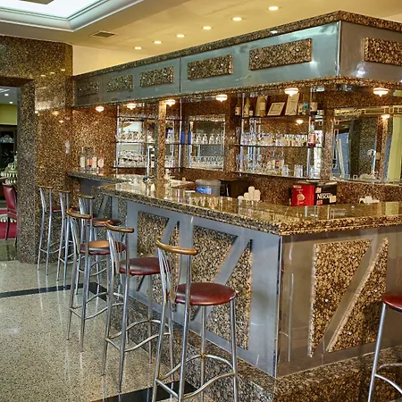 Kayhanbey 4* Kuşadası