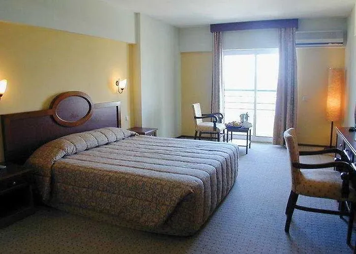 Kayhanbey Otel 4*