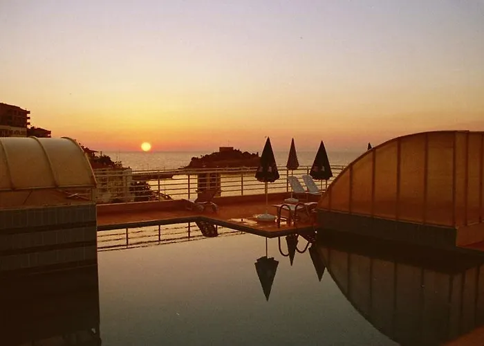 Kayhanbey Otel 4*