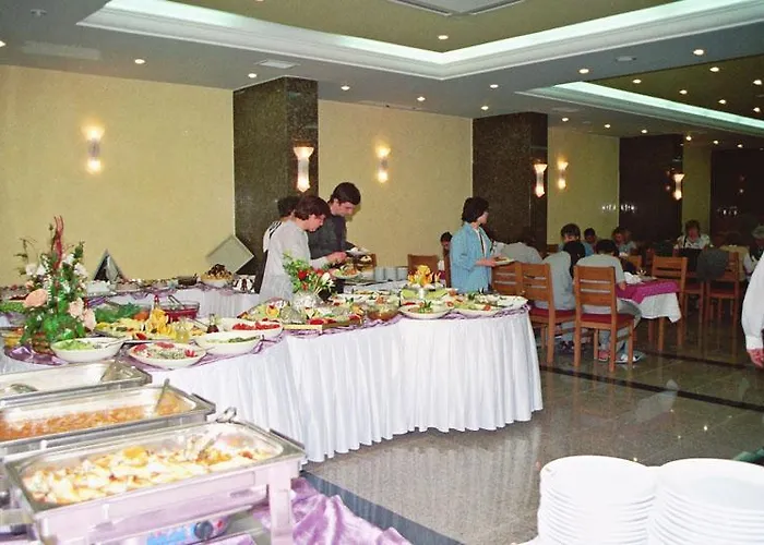 Kayhanbey 4* Kuşadası